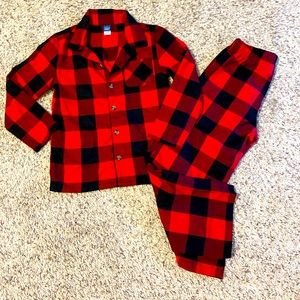 Old Navy Family matching Christmas pajamas